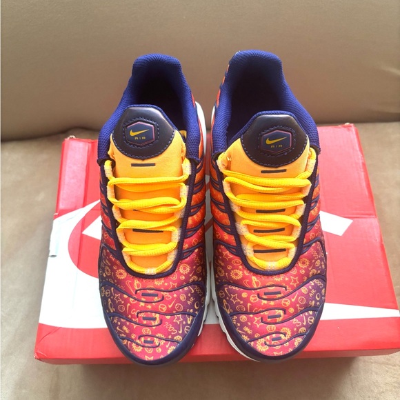NEW Nike Air Max Plus Shoes, Laser Orange/Purple, CI9932-500 Sz